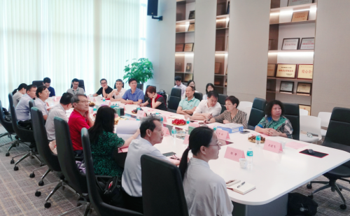 院士领航，，，，，，专家智慧，，，，，，产学研项目稳步向前